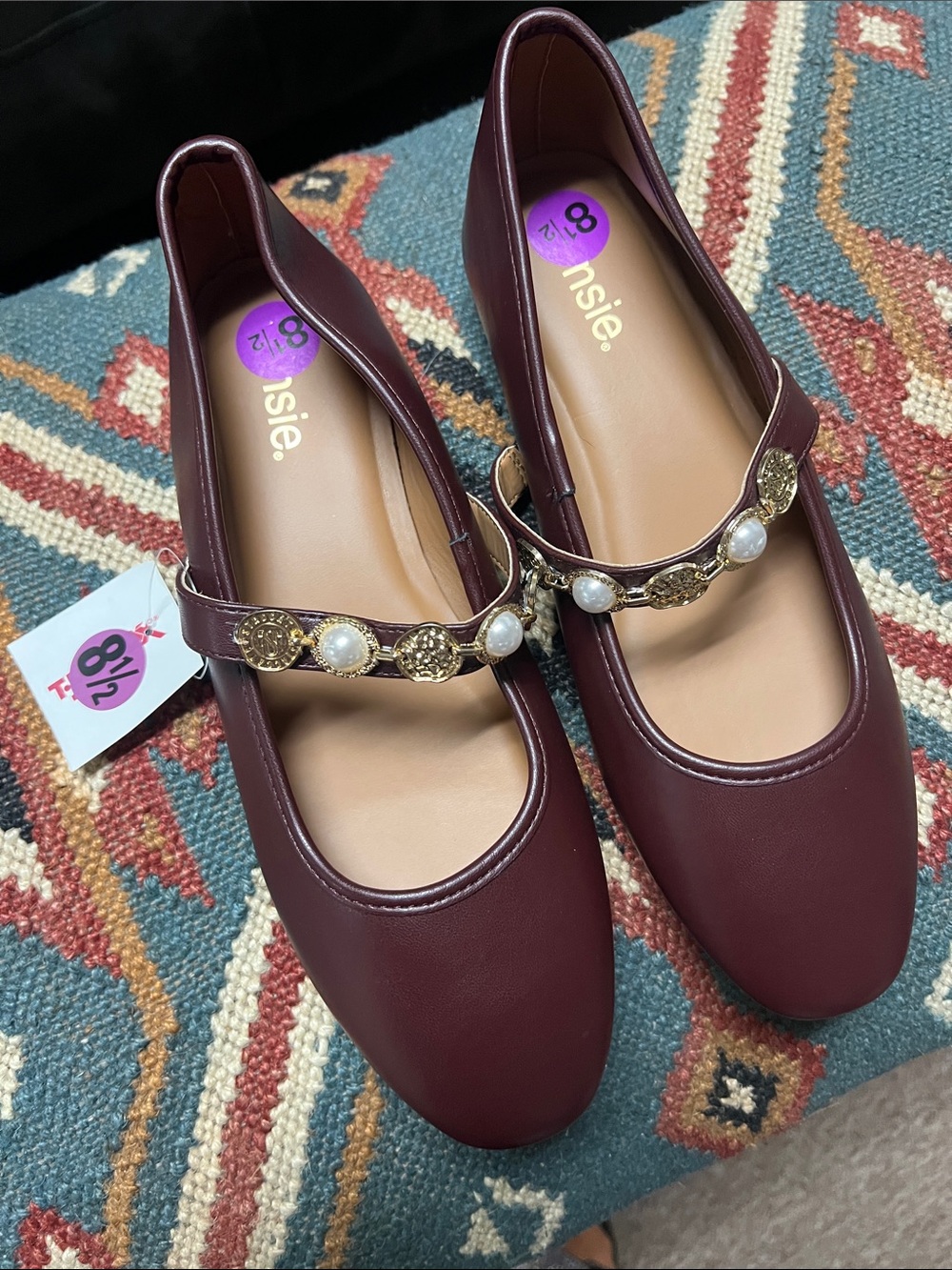 LNWT Women’s Kensie Burgundy Mary Jane Flats with Pearl-Trim Strap